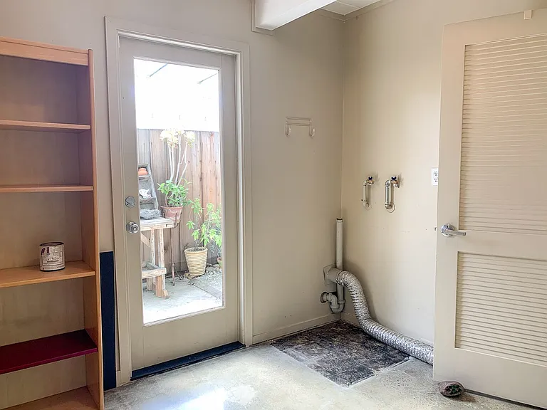 714 Wildwood Ln — Photo 17