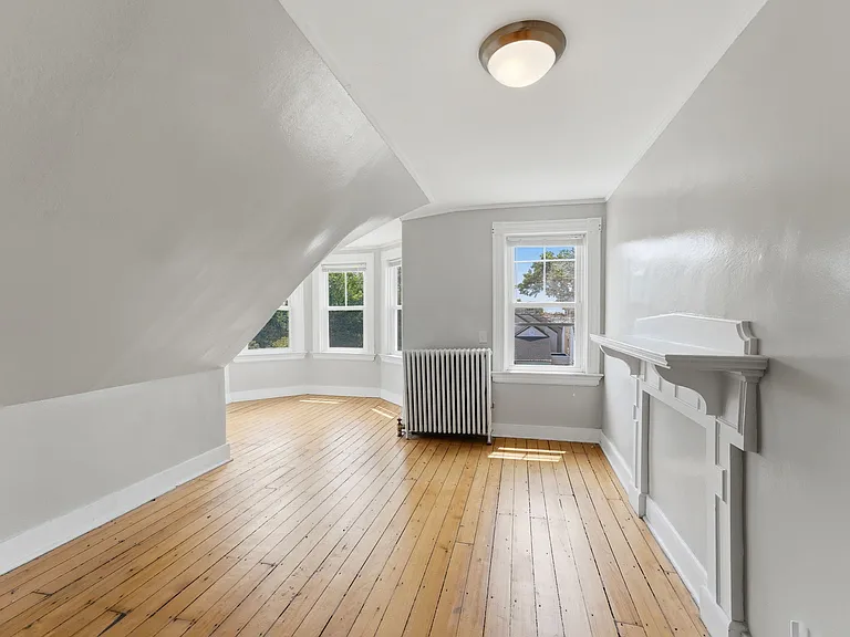 132 S Angell St #3 — Photo 9