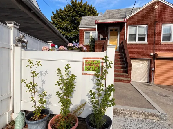 9511 97th Street, Ozone Park, NY 11416