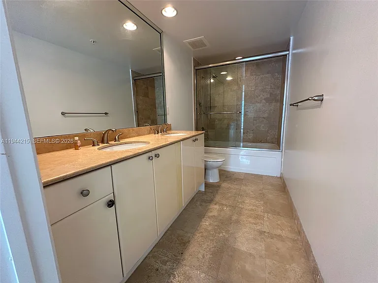 1755 Hallandale Beach Blvd #1605E — Photo 43