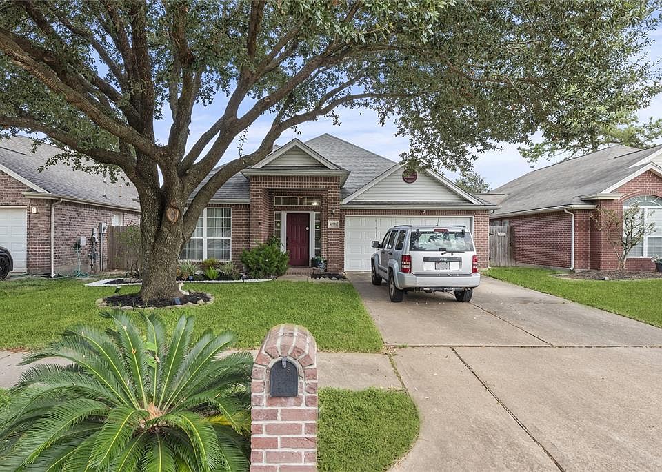 1st image of 10722 Starlit Meadows Court