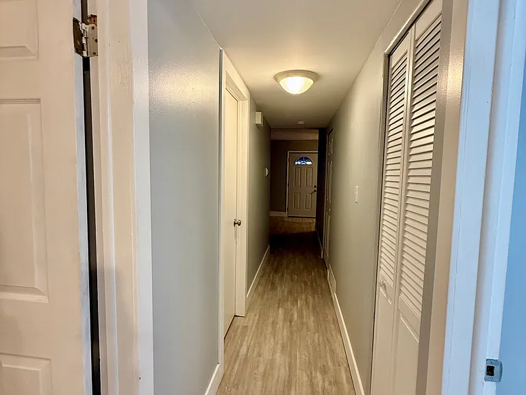 21156 Woodward St — Photo 18