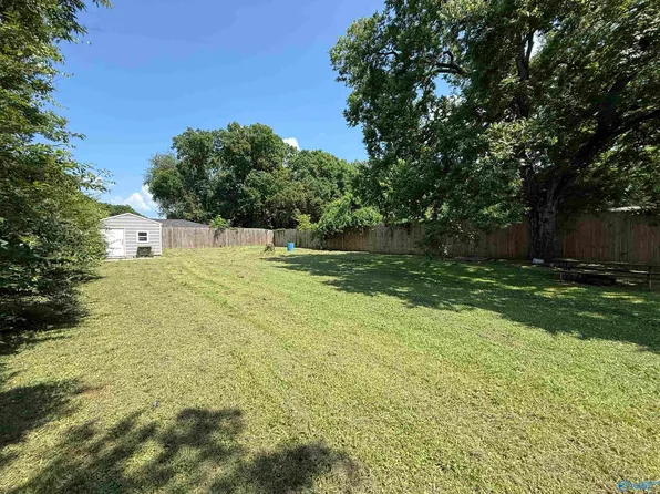 3911 Newson Rd SW, Huntsville, AL 35805