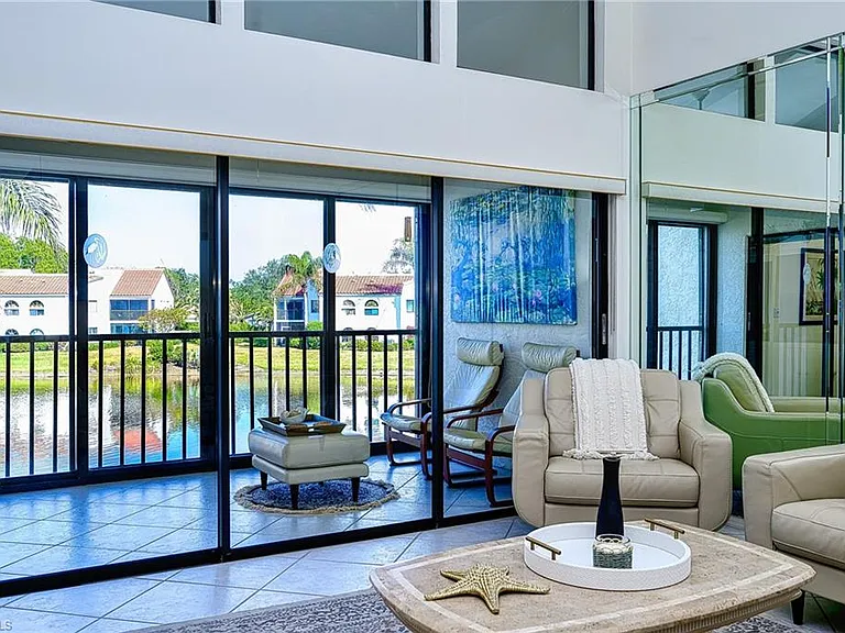 613 Beachwalk Cir #J — Photo 8