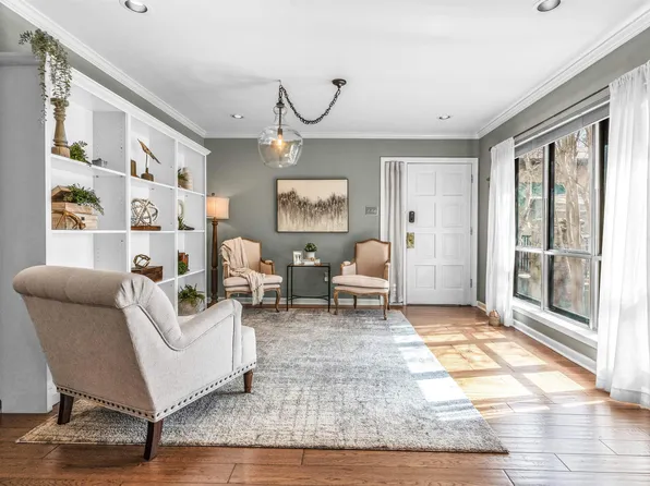 409 S Perkins Rd APT 4, Memphis, TN 38117