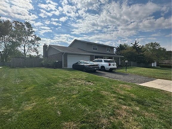 3rd image of 1060 Heathshire Dr