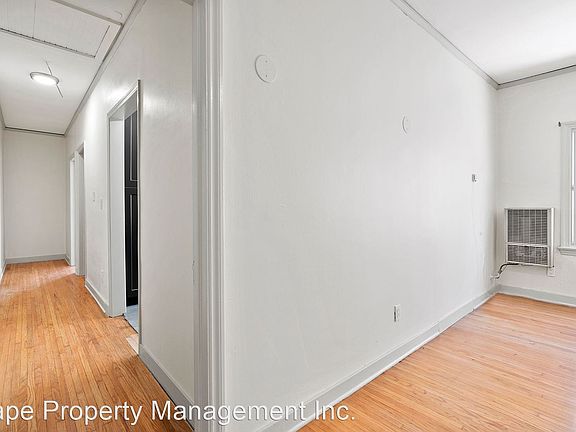 4th image of 1125 N New Hampshire Ave APT 8