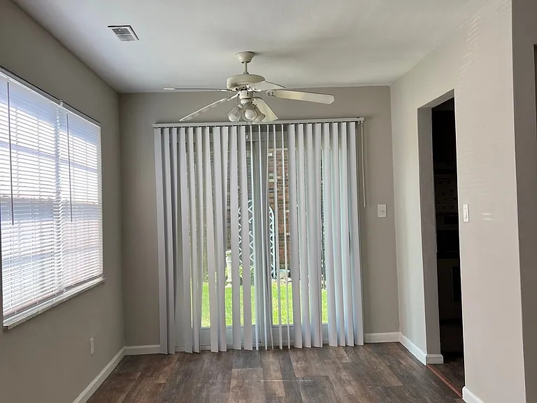 1123 Express Dr #3 — Photo 6