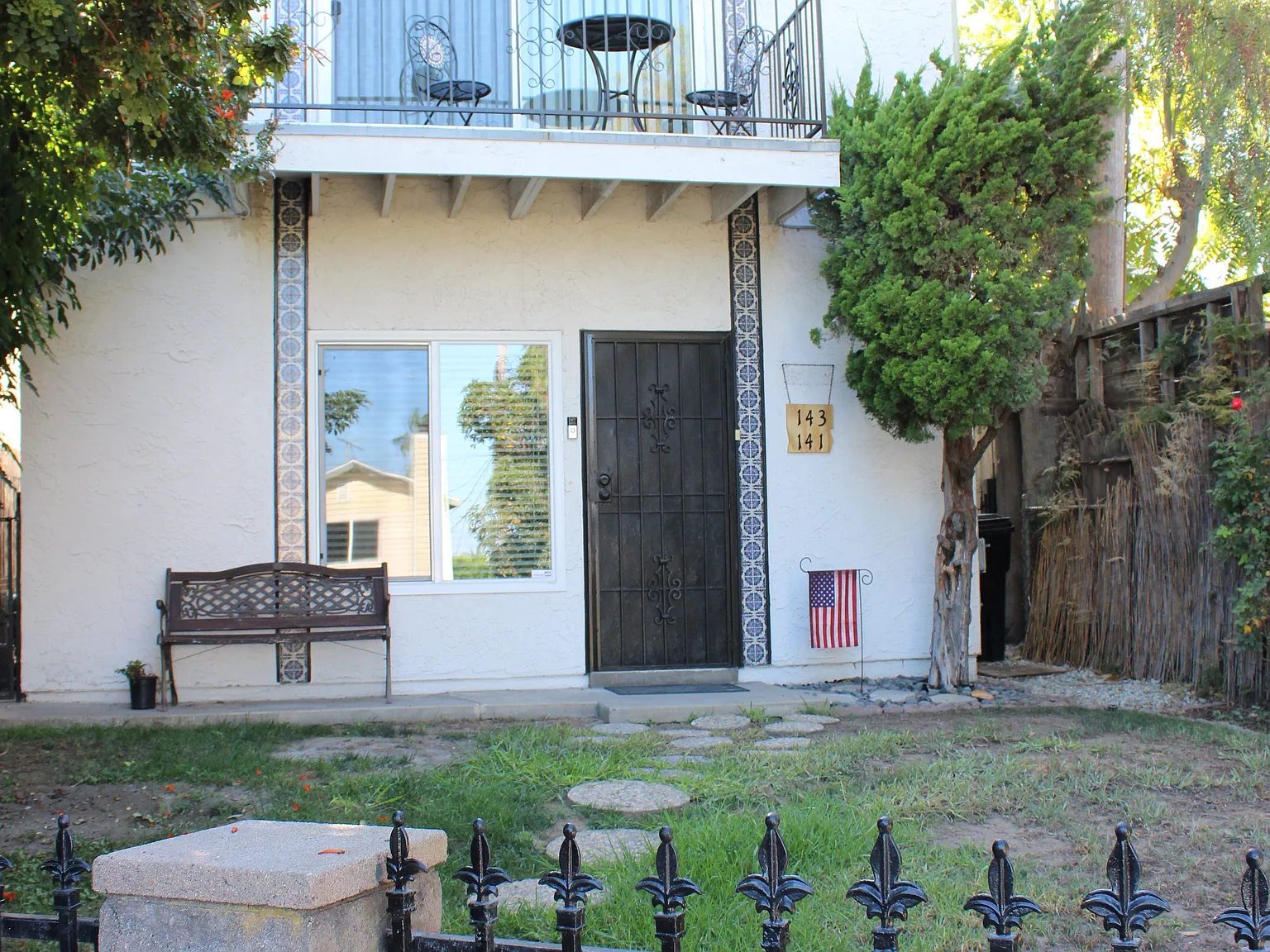 4 bed, 1254 sqft, $4,200 — Photo 1
