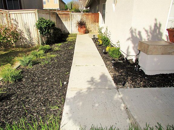2nd image of 14576 Stonecress St