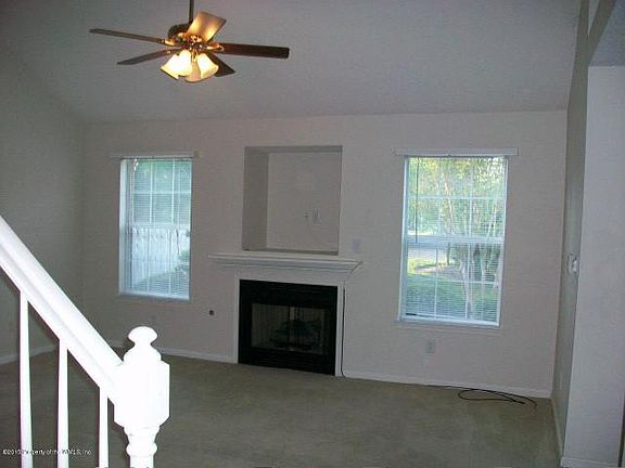 2nd image of 1202 Westgate Cir