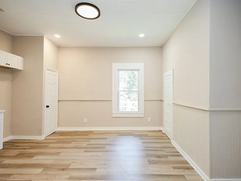 732 Williams St — Photo 33