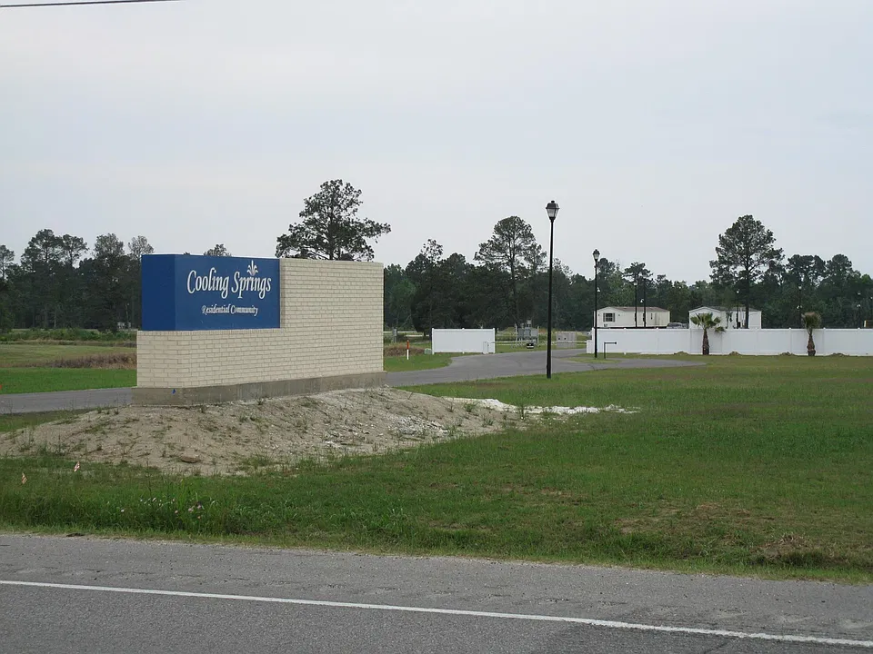 5595 Highway 90 E #76