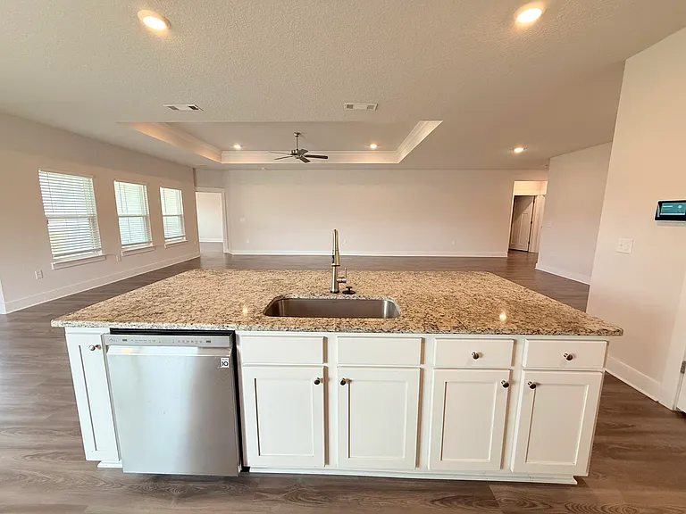 6255 Forest Bay Ave — Photo 11