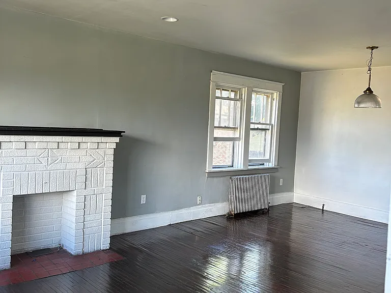 290 7th St #2 — Photo 2