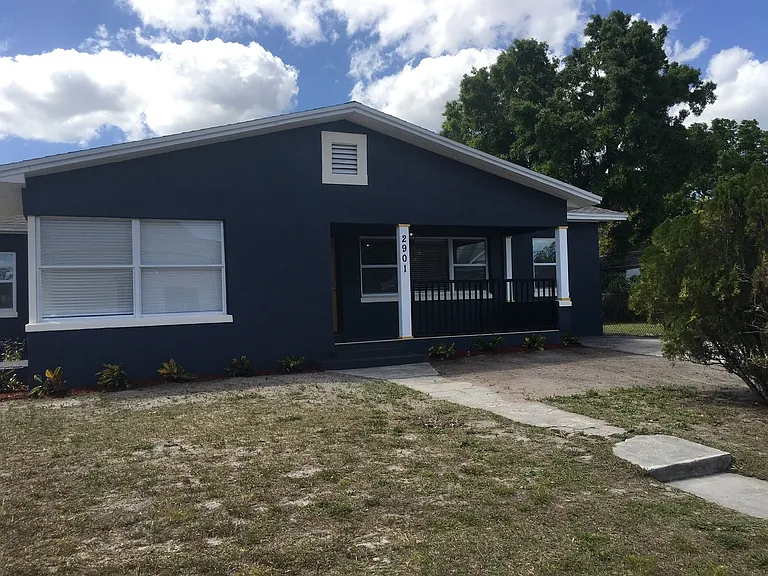 2901 W Main St — Photo 17