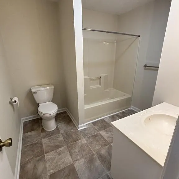 303 Farside Dr #5 — Photo 17
