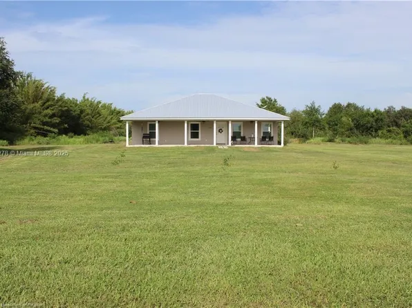 5195 Greenfields Run, Zolfo Springs, FL 33890
