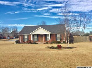 995 Higdon Rd SW, Hartselle, AL 35640