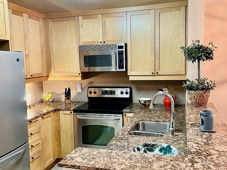 8889 Caminito Plaza Centro #7229 — Photo 47
