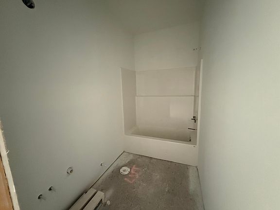 3rd image of 10223 Perry St
