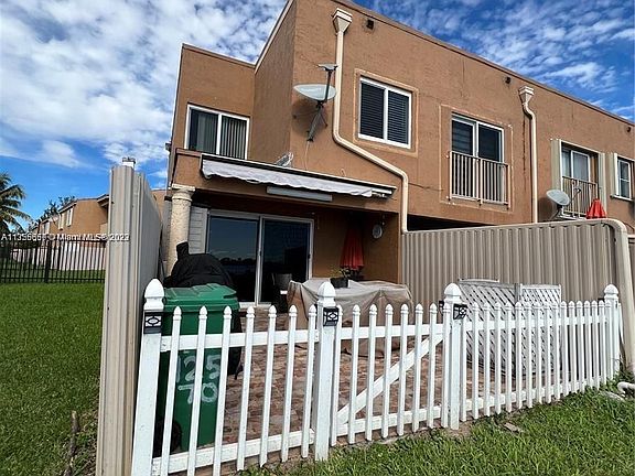 3rd image of 12570 NW 11th Ln #1718