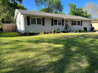 5500 SW 19th St, Topeka, KS 66604