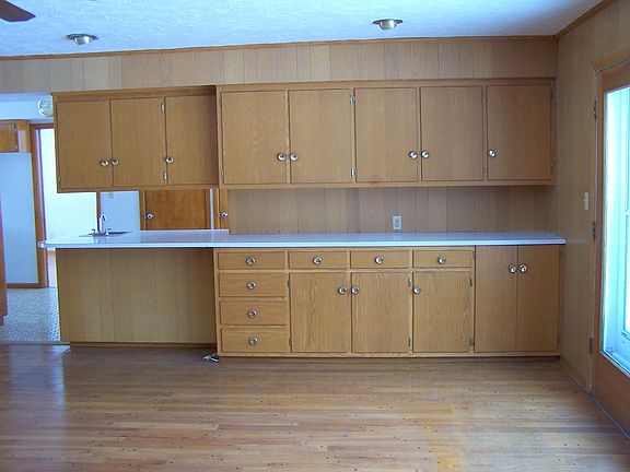 3rd image of 6600 Glenwillow Dr