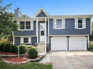 33215 W 87th Cir, De Soto, KS 66018