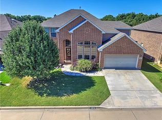 2812 Fox Creek Trl, Arlington, TX 76017