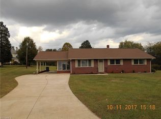 748 Morgan Rd, Eden, NC 27288