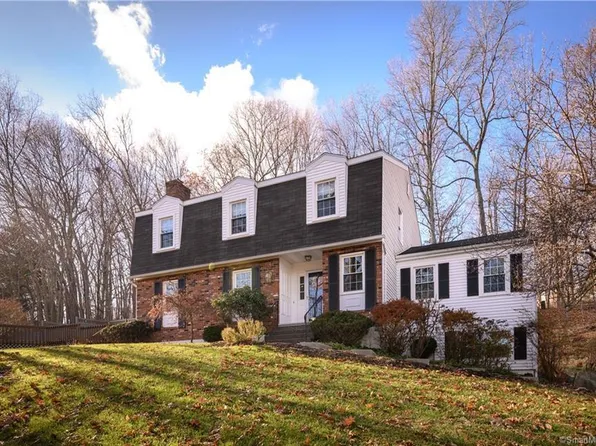 13 Kellogg Street, Bethel, CT 06801
