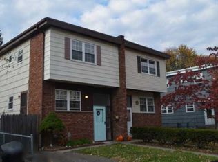 59 Lonergan Dr, Suffern, NY 10901