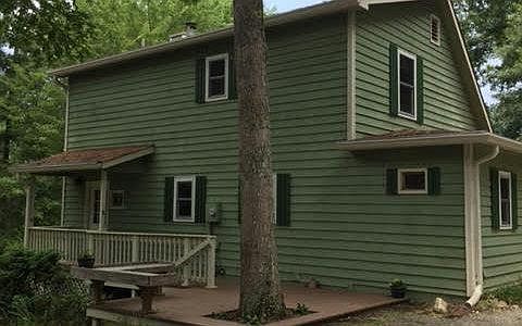 2nd image of 1017 Garrett Cir