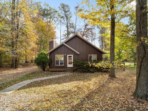 107 Omaha Dr, Lake Waynoka, OH 45171