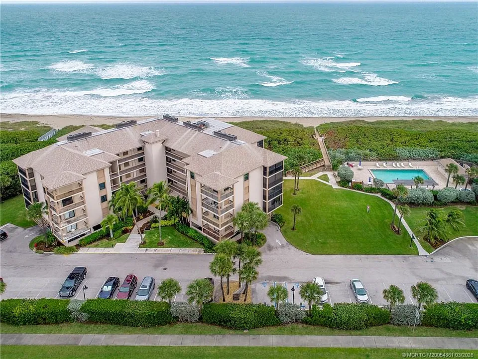 2641 NE Ocean Blvd #405