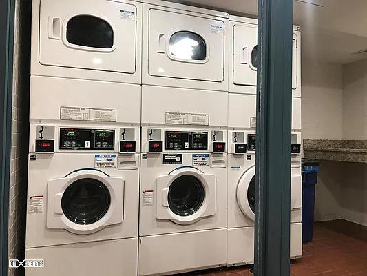 Rented by Corcoran | media 32