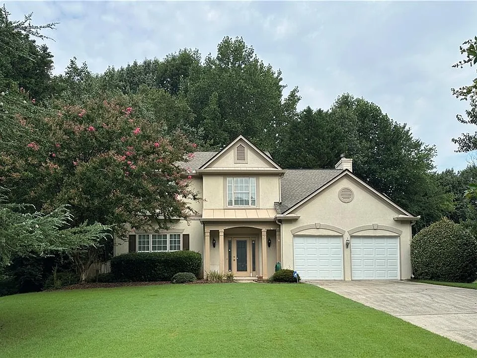 7235 Treyburn Dr