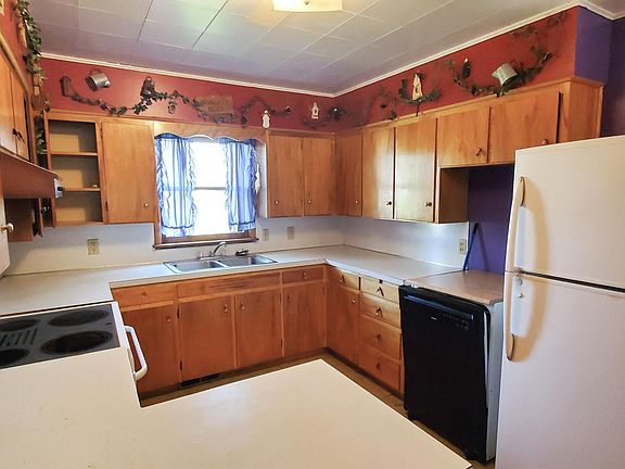 3rd image of 3501 8th St