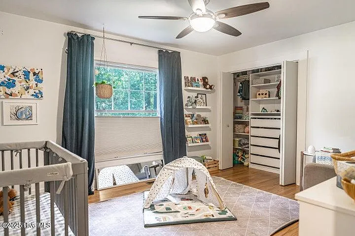 420 E Indiana Ave — Photo 13