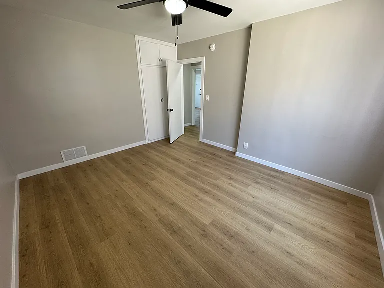 5314 Franklin Ave #8 — Photo 5