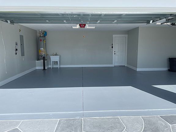 4th image of 743 Taos Way