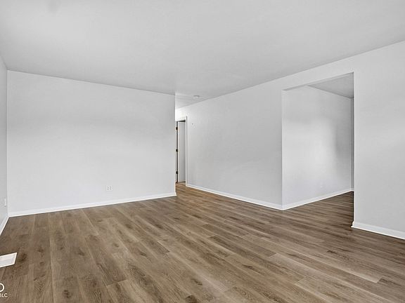 5th image of 2916 Dietz St
