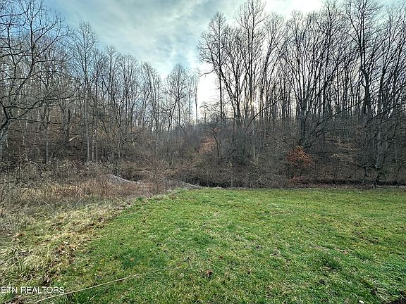 5th image of 2144 Yellow Branch Rd