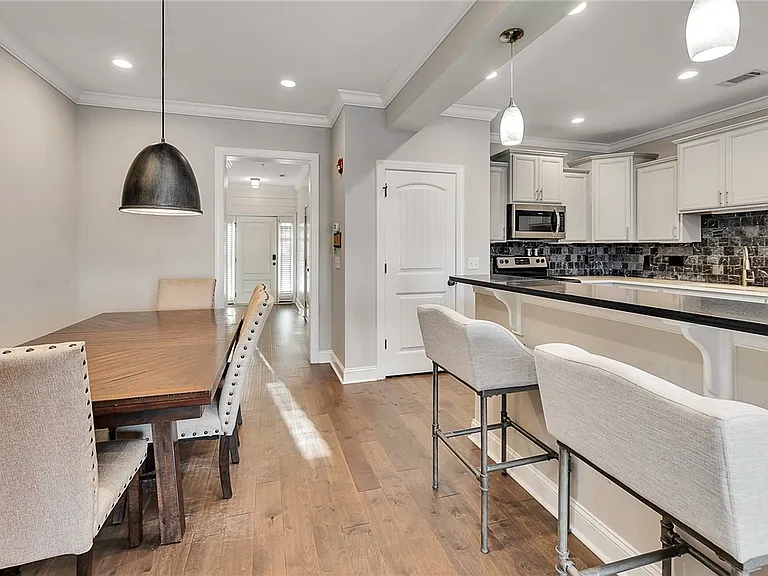 505 Mariners Cir — Photo 8