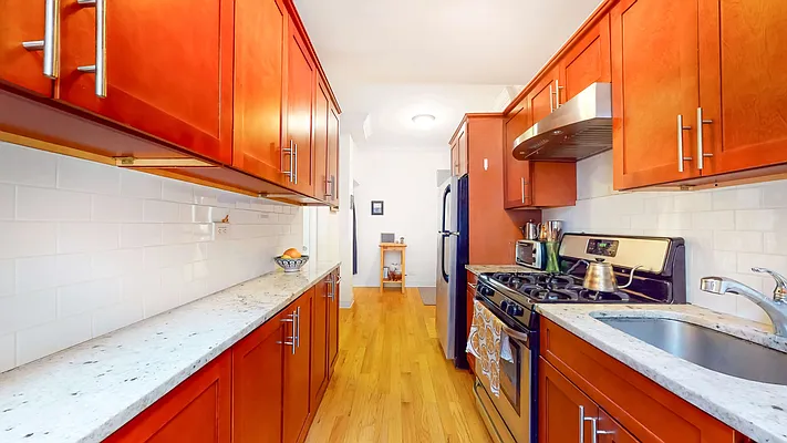 Rented by Bizzarro Agency | media 3