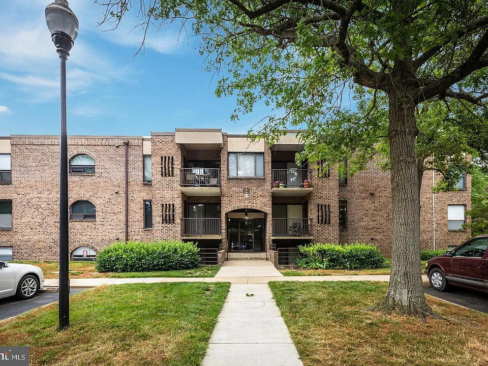 9 Silverwood Cir #11