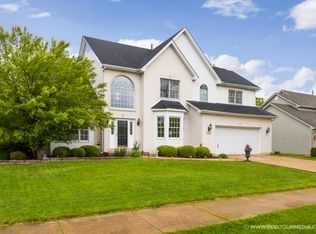 912 Merrill New Rd, Sugar Grove, IL 60554