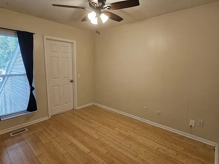 1520 Bridle Creek Blvd — Photo 11