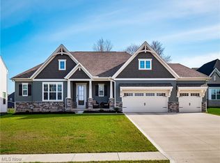 36879 W Shore Pkwy, North Ridgeville, OH 44039